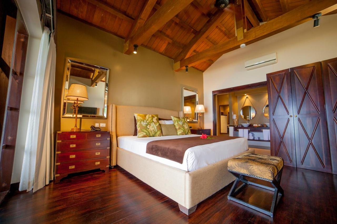 Warwick Le Lagon Resort & Spa, Vanuatu Port Vila Exterior photo